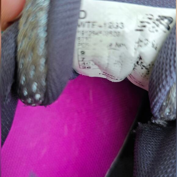 New Balance Gray, Pink, Blue Athletic Shoes Tennies 9 - Picture 6 of 10